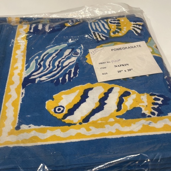 Pomegranate Linen 68 inch Round Tablecloth and 12 napkins. NWT - Picture 3 of 4